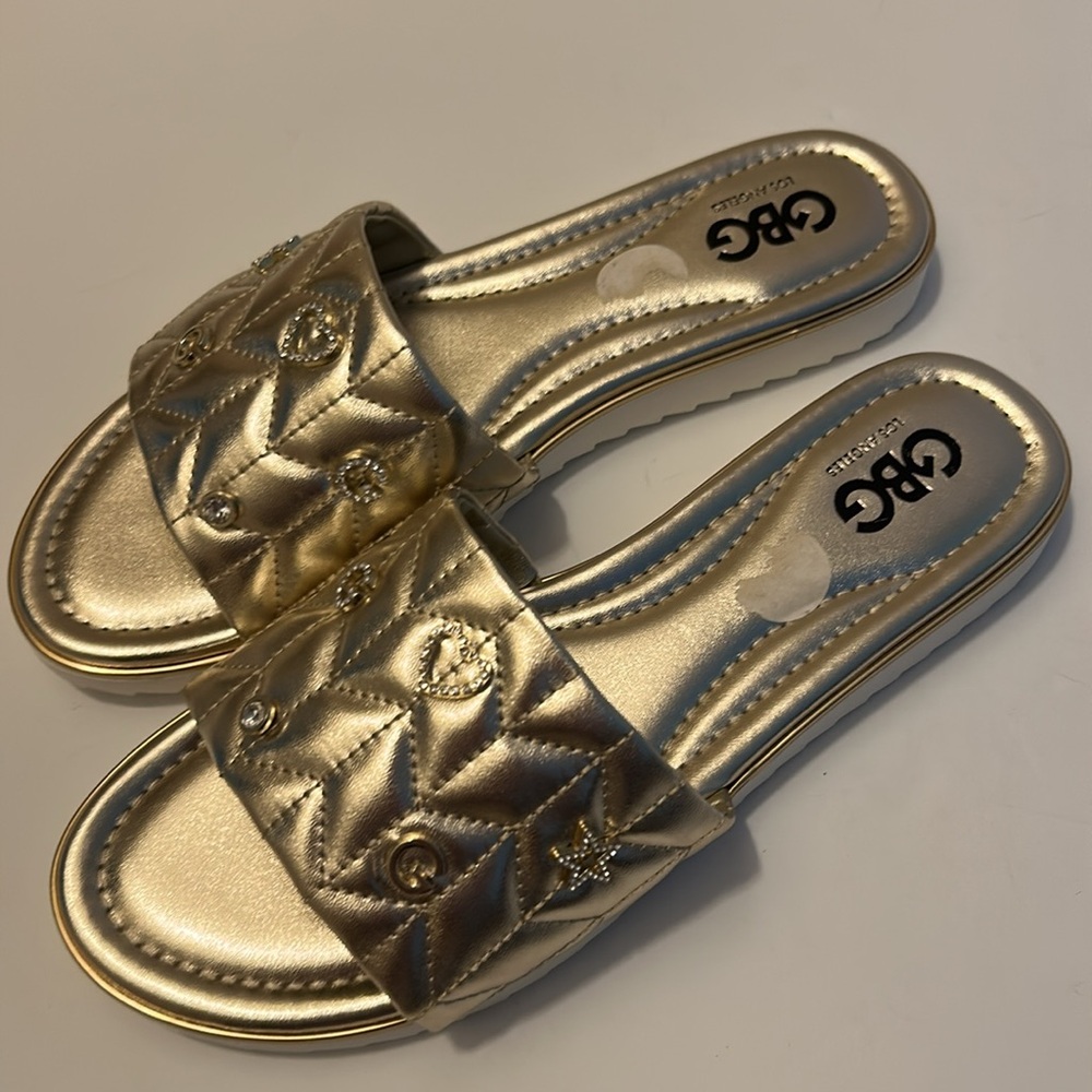 GBG Los Angeles Metallic Gold Quilted Sandals - Picture 9 of 16